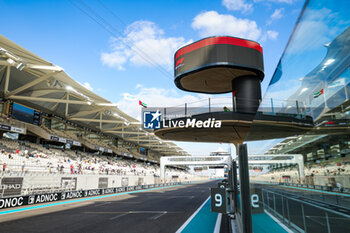 2023-11-23 - The new podium over the pitlane and track during the 2023 Formula 1 Etihad Airways Abu Dhabi Grand Prix, 22th round of the 2023 Formula One World Championship from November 24 to 26, 2023 on the Yas Marina Circuit, in Abu Dhabi - F1 - ABU DHABI GRAND PRIX 2023 - FORMULA 1 - MOTORS