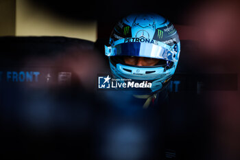 2023-11-24 - RUSSELL George (gbr), Mercedes AMG F1 Team W14, portrait during the 2023 Formula 1 Etihad Airways Abu Dhabi Grand Prix, 22th round of the 2023 Formula One World Championship from November 24 to 26, 2023 on the Yas Marina Circuit, in Abu Dhabi - F1 - ABU DHABI GRAND PRIX 2023 - FORMULA 1 - MOTORS