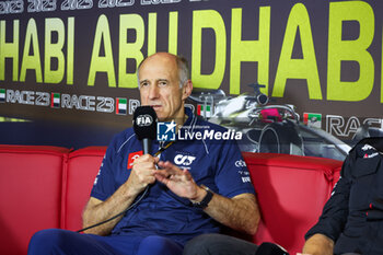 2023-11-24 - TOST Franz (aut), Team Principal of Scuderia AlphaTauri, portrait during the 2023 Formula 1 Etihad Airways Abu Dhabi Grand Prix, 22th round of the 2023 Formula One World Championship from November 24 to 26, 2023 on the Yas Marina Circuit, in Abu Dhabi - F1 - ABU DHABI GRAND PRIX 2023 - FORMULA 1 - MOTORS