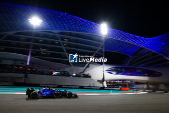 2023-11-24 - 02 SARGEANT Logan (usa), Williams Racing FW45, action during the 2023 Formula 1 Etihad Airways Abu Dhabi Grand Prix, 22th round of the 2023 Formula One World Championship from November 24 to 26, 2023 on the Yas Marina Circuit, in Abu Dhabi - F1 - ABU DHABI GRAND PRIX 2023 - FORMULA 1 - MOTORS
