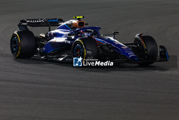 2023-11-24 - 02 SARGEANT Logan (usa), Williams Racing FW45, action during the 2023 Formula 1 Etihad Airways Abu Dhabi Grand Prix, 22th round of the 2023 Formula One World Championship from November 24 to 26, 2023 on the Yas Marina Circuit, in Abu Dhabi - F1 - ABU DHABI GRAND PRIX 2023 - FORMULA 1 - MOTORS