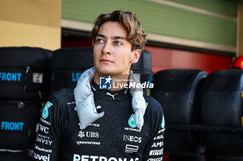 2023-11-25 - RUSSELL George (gbr), Mercedes AMG F1 Team W14, portrait during the 2023 Formula 1 Etihad Airways Abu Dhabi Grand Prix, 22th round of the 2023 Formula One World Championship from November 24 to 26, 2023 on the Yas Marina Circuit, in Abu Dhabi - F1 - ABU DHABI GRAND PRIX 2023 - FORMULA 1 - MOTORS