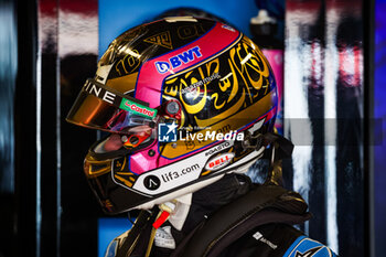 2023-11-25 - GASLY Pierre (fra), Alpine F1 Team A523, portrait during the 2023 Formula 1 Etihad Airways Abu Dhabi Grand Prix, 22th round of the 2023 Formula One World Championship from November 24 to 26, 2023 on the Yas Marina Circuit, in Abu Dhabi - F1 - ABU DHABI GRAND PRIX 2023 - FORMULA 1 - MOTORS