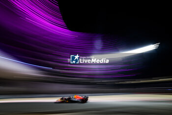 2023-11-25 - 11 PEREZ Sergio (mex), Red Bull Racing RB19, action during the 2023 Formula 1 Etihad Airways Abu Dhabi Grand Prix, 22th round of the 2023 Formula One World Championship from November 24 to 26, 2023 on the Yas Marina Circuit, in Abu Dhabi - F1 - ABU DHABI GRAND PRIX 2023 - FORMULA 1 - MOTORS