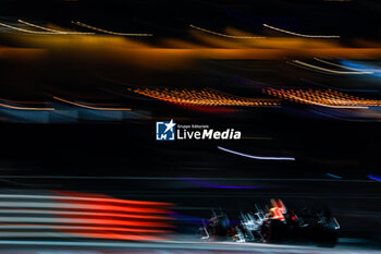 2023-11-25 - 01 VERSTAPPEN Max (nld), Red Bull Racing RB19, action during the 2023 Formula 1 Etihad Airways Abu Dhabi Grand Prix, 22th round of the 2023 Formula One World Championship from November 24 to 26, 2023 on the Yas Marina Circuit, in Abu Dhabi - F1 - ABU DHABI GRAND PRIX 2023 - FORMULA 1 - MOTORS