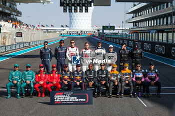 2023-11-26 - The F1 drivers family picture during the 2023 Formula 1 Etihad Airways Abu Dhabi Grand Prix, 22th round of the 2023 Formula One World Championship from November 24 to 26, 2023 on the Yas Marina Circuit, in Abu Dhabi - F1 - ABU DHABI GRAND PRIX 2023 - RACE - FORMULA 1 - MOTORS