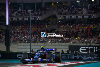 2023-11-26 - 10 GASLY Pierre (fra), Alpine F1 Team A523, action during the 2023 Formula 1 Etihad Airways Abu Dhabi Grand Prix, 22th round of the 2023 Formula One World Championship from November 24 to 26, 2023 on the Yas Marina Circuit, in Abu Dhabi - F1 - ABU DHABI GRAND PRIX 2023 - RACE - FORMULA 1 - MOTORS