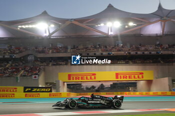 2023-11-26 - 63 RUSSELL George (gbr), Mercedes AMG F1 Team W14, action during the 2023 Formula 1 Etihad Airways Abu Dhabi Grand Prix, 22th round of the 2023 Formula One World Championship from November 24 to 26, 2023 on the Yas Marina Circuit, in Abu Dhabi - F1 - ABU DHABI GRAND PRIX 2023 - RACE - FORMULA 1 - MOTORS