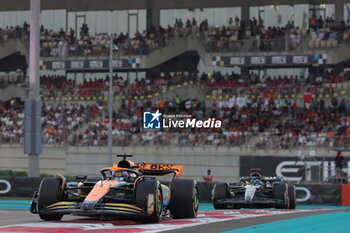 2023-11-26 - 81 PIASTRI Oscar (aus), McLaren F1 Team MCL60, action during the 2023 Formula 1 Etihad Airways Abu Dhabi Grand Prix, 22th round of the 2023 Formula One World Championship from November 24 to 26, 2023 on the Yas Marina Circuit, in Abu Dhabi - F1 - ABU DHABI GRAND PRIX 2023 - RACE - FORMULA 1 - MOTORS