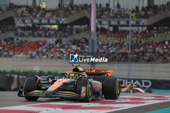 2023-11-26 - 04 NORRIS Lando (gbr), McLaren F1 Team MCL60, action during the 2023 Formula 1 Etihad Airways Abu Dhabi Grand Prix, 22th round of the 2023 Formula One World Championship from November 24 to 26, 2023 on the Yas Marina Circuit, in Abu Dhabi - F1 - ABU DHABI GRAND PRIX 2023 - RACE - FORMULA 1 - MOTORS