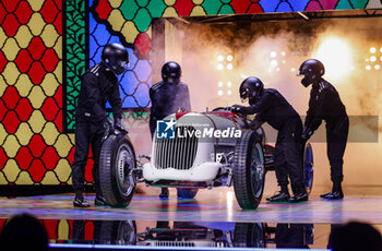 2023-12-08 - Show on the scene during the 2023 FIA Prize Giving Ceremony in Baky on December 8, 2023 at Baku Convention Center in Baku, Azerbaijan - FIA PRIZE GIVING 2023 - BAKU - FORMULA 1 - MOTORS