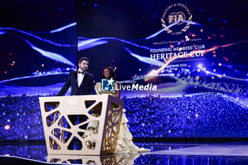 2023-12-08 - Presentators Derin Adetosoye and Harry Benjamin during the 2023 FIA Prize Giving Ceremony in Baky on December 8, 2023 at Baku Convention Center in Baku, Azerbaijan - FIA PRIZE GIVING 2023 - BAKU - FORMULA 1 - MOTORS