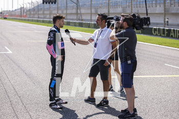 2023-03-02 - MARTINS Victor (fra), ART Grand Prix, Dallara F2, portrait interview Dupin Lourant, portrait Canal + during the 1st round of the 2023 FIA Formula 2 Championship from March 2 to 5, 2023 on the Bahrain International Circuit, in Sakhir, Bahrain - AUTO - FORMULA 2 2023 - BAHRAIN - FORMULA 2 - MOTORS