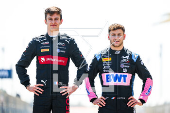2023-03-02 - POURCHAIRE Théo (fra), ART Grand Prix, Dallara F2, MARTINS Victor (fra), ART Grand Prix, Dallara F2, portrait during the 1st round of the 2023 FIA Formula 2 Championship from March 2 to 5, 2023 on the Bahrain International Circuit, in Sakhir, Bahrain - AUTO - FORMULA 2 2023 - BAHRAIN - FORMULA 2 - MOTORS
