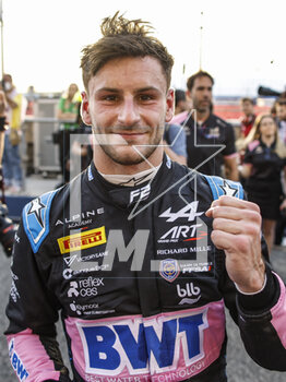 2023-03-04 - MARTINS Victor (fra), ART Grand Prix, Dallara F2, portrait celebration, victory, during the 1st round of the 2023 FIA Formula 2 Championship from March 2 to 5, 2023 on the Bahrain International Circuit, in Sakhir, Bahrain - AUTO - FORMULA 2 2023 - BAHRAIN - FORMULA 2 - MOTORS