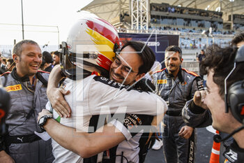 2023-03-04 - BOSCHUNG Raplh (swi), Campos Racing, Dallara F2, portrait celebration victory during the 1st round of the 2023 FIA Formula 2 Championship from March 2 to 5, 2023 on the Bahrain International Circuit, in Sakhir, Bahrain - AUTO - FORMULA 2 2023 - BAHRAIN - FORMULA 2 - MOTORS