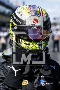 2023-04-02 - POURCHAIRE Théo (fra), ART Grand Prix, Dallara F2, portrait celebrates a podium during the 3rd round of the 2023 FIA Formula 2 Championship from March 31 to April 2, 2023 on the Albert Park Circuit, in Melbourne, Australia - AUTO - FORMULA 2 2023 - MELBOURNE - FORMULA 2 - MOTORS