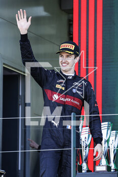 2023-04-02 - POURCHAIRE Théo (fra), ART Grand Prix, Dallara F2, portrait podium during the 3rd round of the 2023 FIA Formula 2 Championship from March 31 to April 2, 2023 on the Albert Park Circuit, in Melbourne, Australia - AUTO - FORMULA 2 2023 - MELBOURNE - FORMULA 2 - MOTORS