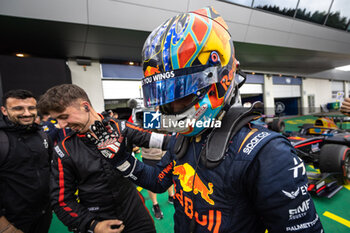 2023-07-01 - CRAWFORD Jak (usa), Hitech Grand Prix, Dallara F2, portrait celebrating his win during the 7th round of the 2023 FIA Formula 2 Championship from June 30 to July 2, 2023 on the Red Bull Ring, in Spielberg, Austria - AUTO - FORMULA 2 2023 - AUSTRIA - FORMULA 2 - MOTORS