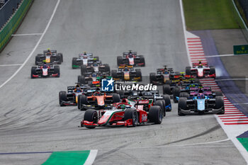 2023-07-02 - Start of the race: 07 VESTI Frederik (dnk), Prema Racing, Dallara F2, 06 MARTINS Victor (fra), ART Grand Prix, Dallara F2, 05 POURCHAIRE Théo (fra), ART Grand Prix, Dallara F2, action during the 7th round of the 2023 FIA Formula 2 Championship from June 30 to July 2, 2023 on the Red Bull Ring, in Spielberg, Austria - AUTO - FORMULA 2 2023 - AUSTRIA - FORMULA 2 - MOTORS