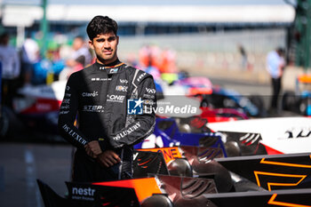 2023-07-07 - CORREA Juan Manuel (usa), Van Amersfoort Racing, Dallara F2, portrait during the 8th round of the 2023 FIA Formula 2 Championship from July 7 to 9, 2023 on the Silverstone Circuit, in Silverstone, United Kingdom - AUTO - FORMULA 2 2023 - SILVERSTONE - FORMULA 2 - MOTORS