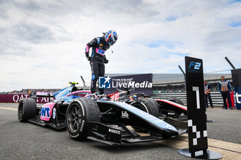 2023-07-09 - celebration MARTINS Victor (fra), ART Grand Prix, Dallara F2, portrait, first F2 win during the 8th round of the 2023 FIA Formula 2 Championship from July 7 to 9, 2023 on the Silverstone Circuit, in Silverstone, United Kingdom - AUTO - FORMULA 2 2023 - SILVERSTONE - FORMULA 2 - MOTORS