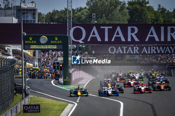 2023-07-22 - Start of the race, 01 HAUGER Dennis (nor), MP Motorsport, Dallara F2, 24 MAINI Kush (ind), Campos Racing, Dallara F2, action during the 9th round of the 2023 FIA Formula 2 Championship from July 21 to 23, 2023 on the Hungaroring, in Mogyorod, Hungary - AUTO - FORMULA 2 2023 - HUNGARY - FORMULA 2 - MOTORS