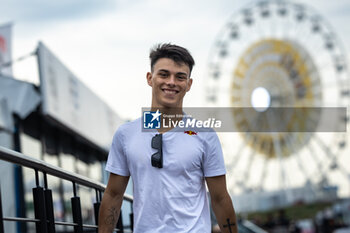 2023-08-24 - MALONEY Zane (bb), Rodin Carlin, Dallara F2, portrait during the 11th round of the 2023 FIA Formula 2 Championship from August 25 to 28, 2023 on the Zandvoort Circuit, in Zandvoort, Netherlands - AUTO - FORMULA 2 2023 - ZANDVOORT - FORMULA 2 - MOTORS