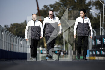 13/01/2023 - Fabrizio Bardi, Hankook Competition Thomas Baltes, Motorsport Engineer, Jiwoong Choi, Hankook Tire Manager, during the 2023 Hankook Mexico City E-Prix, 1st meeting of the 2022-23 ABB FIA Formula E World Championship, on the Autodromo Hermanos Rodriguez from January 12 to 14, in Mexico City, Mexico - AUTO - 2022 FORMULA E MEXICO CITY EPRIX - FORMULA E - MOTORI