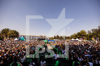 2023-01-14 - foule, crowd ambiance illustration podium during the 2023 Mexico City ePrix, 1st meeting of the 2022-23 ABB FIA Formula E World Championship, on the Autodromo Hermanos Rodriguez from January 12 to 14, in Mexico City, Mexico - AUTO - 2023 FORMULA E MEXICO CITY EPRIX - FORMULA E - MOTORS
