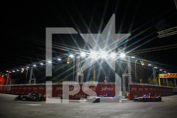 27/01/2023 - 25 VERGNE Jean-Eric (fra), DS Penske Formula E Team, Spark-DS, DS E-Tense FE23, action 11 DI GRASSI Lucas (bra), Mahindra Racing, Spark-Mahindra, Mahindra M9-Electro, action during the 2023 Diriyah ePrix, 2nd meeting of the 2022-23 ABB FIA Formula E World Championship, on the Riyadh Street Circuit from January 26 to 28, in Diriyah, Saudi Arabia - AUTO - 2023 FORMULA E DIRIYAH EPRIX - FORMULA E - MOTORI