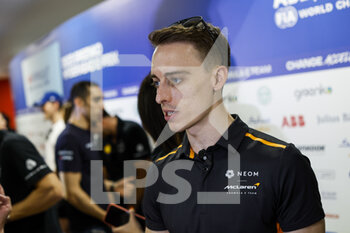 2023-02-10 - HUGHES Jake (gbr), Neom McLaren Formula E Team, Spark-Nissan, Nissan e-4ORCE 04, portrait during the 2023 Hyderabad ePrix, 3rd meeting of the 2022-23 ABB FIA Formula E World Championship, on the Hyderabad Street Circuit from February 9 to 11, in Hyderabad, India - AUTO - 2022 FORMULA E HYDERABAD EPRIX - FORMULA E - MOTORS