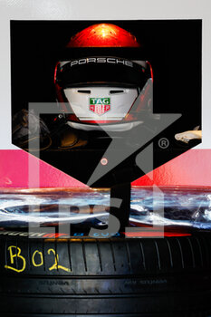 2023-02-10 - casque, helmet, WEHRLEIN Pascal (ger), TAG HAUER Porsche Formula E Team, Porsche 99X Electric, portrait during the 2023 Hyderabad ePrix, 3rd meeting of the 2022-23 ABB FIA Formula E World Championship, on the Hyderabad Street Circuit from February 9 to 11, in Hyderabad, India - AUTO - 2022 FORMULA E HYDERABAD EPRIX - FORMULA E - MOTORS