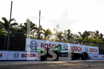 2023-02-10 - 16 BUEMI Sébastien (swi), Envision Racing, Spark-Jaguar, Jaguar I - Time 6, action during the 2023 Hyderabad ePrix, 3rd meeting of the 2022-23 ABB FIA Formula E World Championship, on the Hyderabad Street Circuit from February 9 to 11, in Hyderabad, India - AUTO - 2022 FORMULA E HYDERABAD EPRIX - FORMULA E - MOTORS
