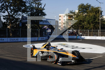 2023-02-11 - 58 RAST René (ger), Neom McLaren Formula E Team, Spark-Nissan, Nissan e-4ORCE 04, action during the 2023 Hyderabad ePrix, 3rd meeting of the 2022-23 ABB FIA Formula E World Championship, on the Hyderabad Street Circuit from February 9 to 11, in Hyderabad, India - AUTO - 2022 FORMULA E HYDERABAD EPRIX - FORMULA E - MOTORS