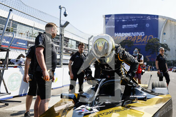 2023-02-11 - VERGNE Jean-Eric (fra), DS Penske Formula E Team, Spark-DS, DS E-Tense FE23, portrait on the grid during the 2023 Hyderabad ePrix, 3rd meeting of the 2022-23 ABB FIA Formula E World Championship, on the Hyderabad Street Circuit from February 9 to 11, in Hyderabad, India - AUTO - 2022 FORMULA E HYDERABAD EPRIX - FORMULA E - MOTORS