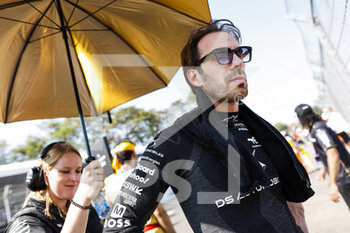 2023-02-11 - VERGNE Jean-Eric (fra), DS Penske Formula E Team, Spark-DS, DS E-Tense FE23, portrait on the grid during the 2023 Hyderabad ePrix, 3rd meeting of the 2022-23 ABB FIA Formula E World Championship, on the Hyderabad Street Circuit from February 9 to 11, in Hyderabad, India - AUTO - 2022 FORMULA E HYDERABAD EPRIX - FORMULA E - MOTORS