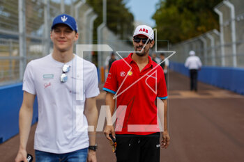 2023-02-24 - DI GRASSI Lucas (bra), Mahindra Racing, Spark-Mahindra, Mahindra M9-Electro, portrait Track walk during the 2023 Cape Town ePrix, 4th meeting of the 2022-23 ABB FIA Formula E World Championship, on the Cape Town Street Circuit from February 23 to 25, in Cape Town, South Africa - AUTO - 2023 FORMULA E CAPE TOWN EPRIX - FORMULA E - MOTORS
