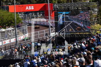 2023-02-25 - illustration tribune, grandstands foule, crowd during the 2023 Cape Town ePrix, 4th meeting of the 2022-23 ABB FIA Formula E World Championship, on the Cape Town Street Circuit from February 23 to 25, in Cape Town, South Africa - AUTO - 2023 FORMULA E CAPE TOWN EPRIX - FORMULA E - MOTORS