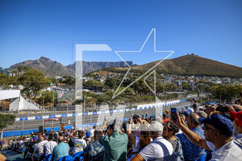2023-02-25 - start,23 FENESTRAZ Sacha (fra), Nissan Formula E Team, Spark-Nissan, Nissan e-4ORCE 04, action during the 2023 Cape Town ePrix, 4th meeting of the 2022-23 ABB FIA Formula E World Championship, on the Cape Town Street Circuit from February 23 to 25, in Cape Town, South Africa - AUTO - 2023 FORMULA E CAPE TOWN EPRIX - FORMULA E - MOTORS