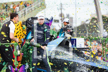 2023-03-25 - CASSIDY Nick (nzl), Envision Racing, Spark-Jaguar, Jaguar I - Time 6, portrait at the podium during the 2023 Sao Paulo ePrix, 5th meeting of the 2022-23 ABB FIA Formula E World Championship, on the Sao Paulo Street Circuit from March 23 to 25, 2023 in Sao Paulo, Brazil - AUTO - 2023 FORMULA E SAO PAULO EPRIX - FORMULA E - MOTORS
