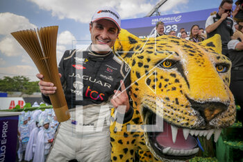 2023-03-25 - EVANS Mitch (nzl), Jaguar TCS Racing, Spark-Jaguar, Jaguar I - Time 6, portrait podium, portrait during the 2023 Sao Paulo ePrix, 5th meeting of the 2022-23 ABB FIA Formula E World Championship, on the Sao Paulo Street Circuit from March 23 to 25, 2023 in Sao Paulo, Brazil - AUTO - 2023 FORMULA E SAO PAULO EPRIX - FORMULA E - MOTORS