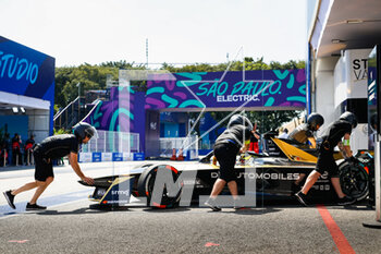2023-03-25 - 01 VANDOORNE Stoffel (bel), DS Penske Formula E Team, Spark-DS, DS E-Tense FE23, action during the 2023 Sao Paulo ePrix, 5th meeting of the 2022-23 ABB FIA Formula E World Championship, on the Sao Paulo Street Circuit from March 23 to 25, 2023 in Sao Paulo, Brazil - AUTO - 2023 FORMULA E SAO PAULO EPRIX - FORMULA E - MOTORS