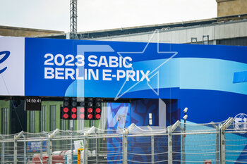2023-04-20 - Illustration logo ABB Formula E during the 2023 Berlin ePrix, 6th meeting of the 2022-23 ABB FIA Formula E World Championship, on the Tempelhof Airport Street Circuit from April 21 to 23, 2023 in Berlin, Germany - AUTO - 2023 FORMULA E BERLIN EPRIX - FORMULA E - MOTORS