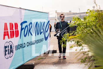 2023-04-20 - Florent GOODEN, F1 photographer discovering Gen3 in Formula E during the 2023 Berlin ePrix, 6th meeting of the 2022-23 ABB FIA Formula E World Championship, on the Tempelhof Airport Street Circuit from April 21 to 23, 2023 in Berlin, Germany - AUTO - 2023 FORMULA E BERLIN EPRIX - FORMULA E - MOTORS