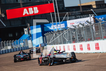 2023-04-21 - 08 ROWLAND Oliver (gbr), Mahindra Racing, Spark-Mahindra, Mahindra M9-Electro, action during the 2023 Berlin ePrix, 6th meeting of the 2022-23 ABB FIA Formula E World Championship, on the Tempelhof Airport Street Circuit from April 21 to 23, 2023 in Berlin, Germany - AUTO - 2023 FORMULA E BERLIN EPRIX - FORMULA E - MOTORS