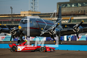 2023-04-22 - 17 NATO Norman (fra), Nissan Formula E Team, Spark-Nissan, Nissan e-4ORCE 04, action$ during the 2023 Berlin ePrix, 6th meeting of the 2022-23 ABB FIA Formula E World Championship, on the Tempelhof Airport Street Circuit from April 21 to 23, 2023 in Berlin, Germany - AUTO - 2023 FORMULA E BERLIN EPRIX - FORMULA E - MOTORS