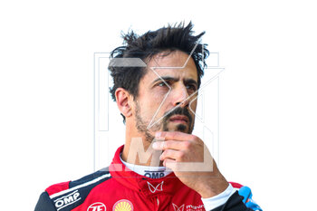 2023-04-22 - DI GRASSI Lucas (bra), Mahindra Racing, Spark-Mahindra, Mahindra M9-Electro, portrait during the 2023 Berlin ePrix, 6th meeting of the 2022-23 ABB FIA Formula E World Championship, on the Tempelhof Airport Street Circuit from April 21 to 23, 2023 in Berlin, Germany - AUTO - 2023 FORMULA E BERLIN EPRIX - FORMULA E - MOTORS