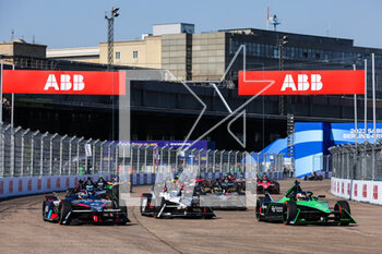 2023-04-22 - Start during the 2023 Berlin ePrix, 6th meeting of the 2022-23 ABB FIA Formula E World Championship, on the Tempelhof Airport Street Circuit from April 21 to 23, 2023 in Berlin, Germany - AUTO - 2023 FORMULA E BERLIN EPRIX - FORMULA E - MOTORS