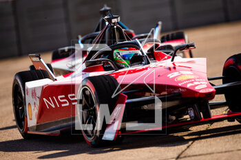 2023-04-22 - 23 FENESTRAZ Sacha (fra), Nissan Formula E Team, Spark-Nissan, Nissan e-4ORCE 04, action during the 2023 Berlin ePrix, 6th meeting of the 2022-23 ABB FIA Formula E World Championship, on the Tempelhof Airport Street Circuit from April 21 to 23, 2023 in Berlin, Germany - AUTO - 2023 FORMULA E BERLIN EPRIX - FORMULA E - MOTORS